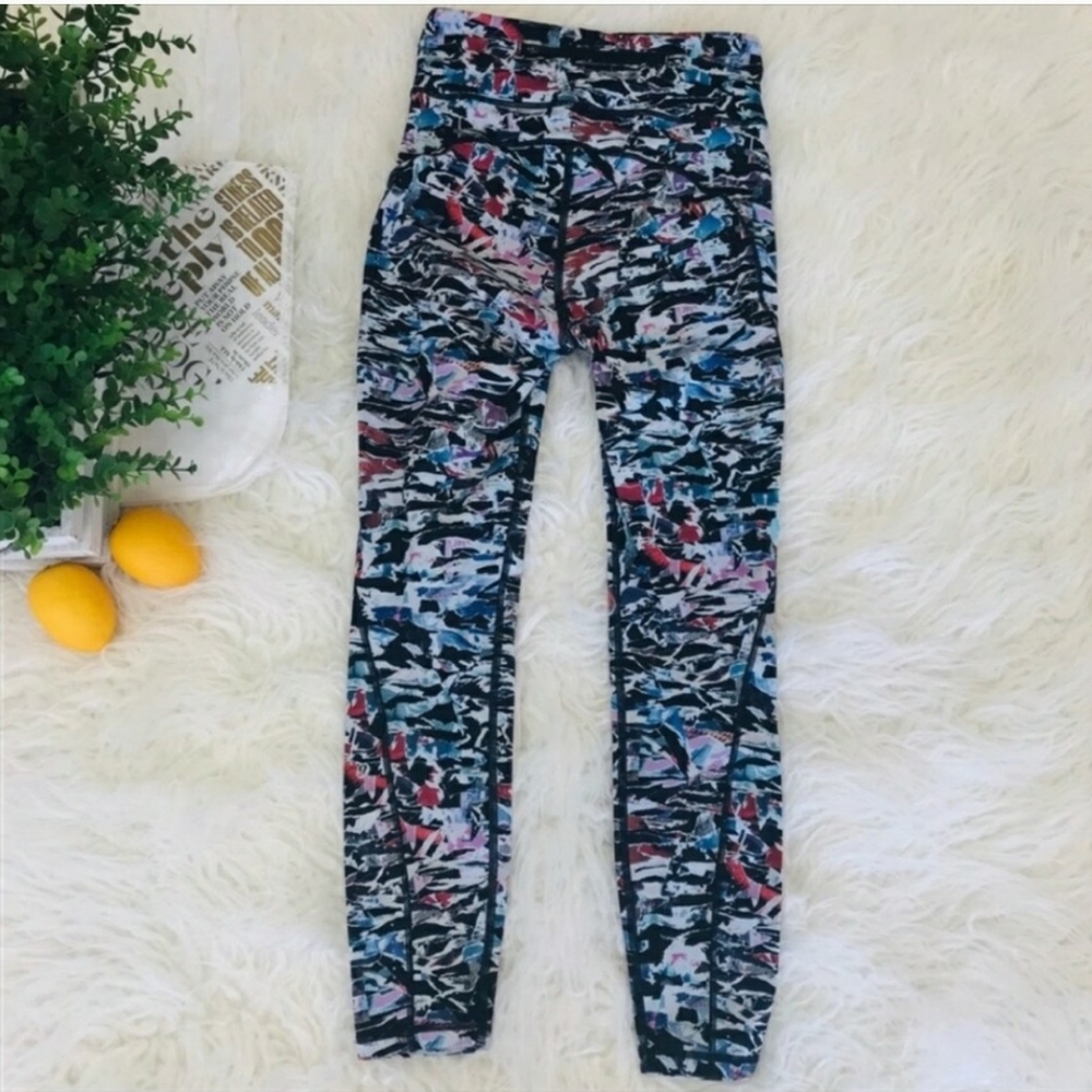 Lululemon Break Free Tight Culture Clash Nulux
